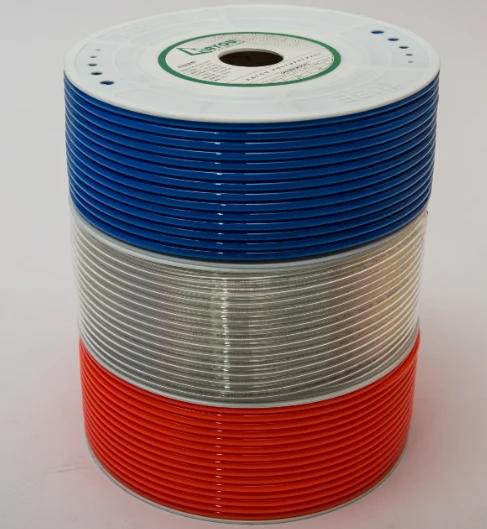 Tubo de poliuretano OD de 6 mm preto
